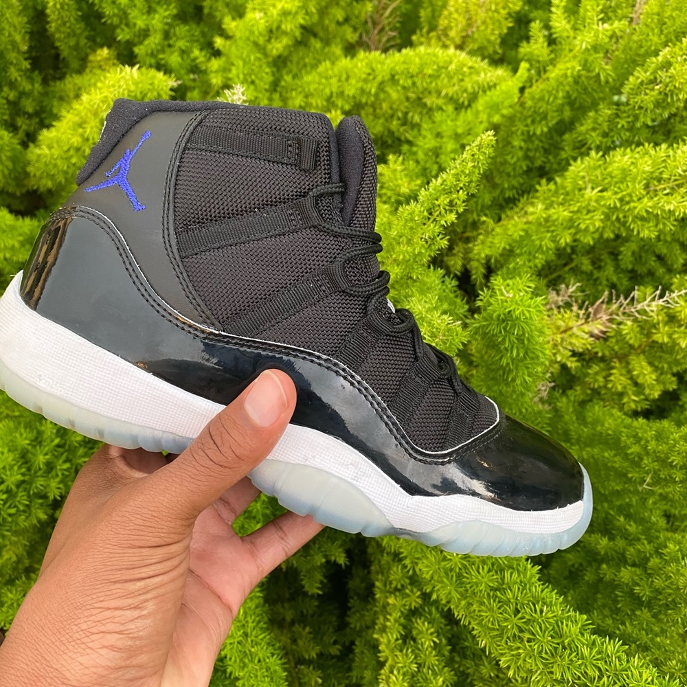Jordan 11 space jam